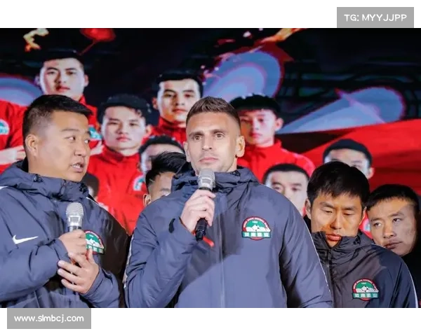 建业足球俱乐部的历史发展与社会影响力分析